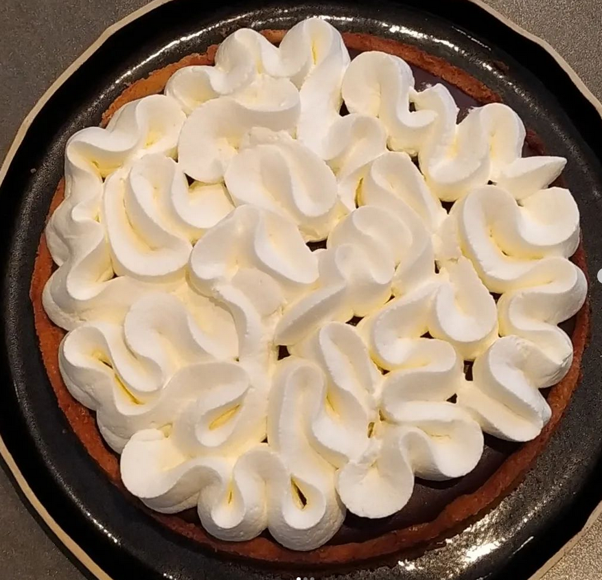 La tarte praliné-chocolat-chantilly